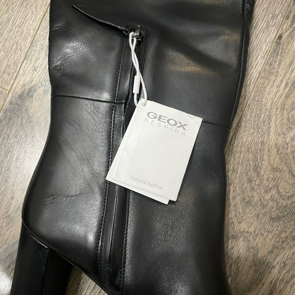 NWT Geox Knee High Leather Boots - Picture 3 of 6